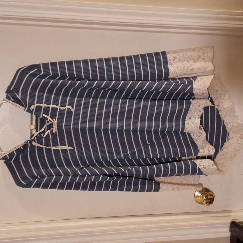Korl America top